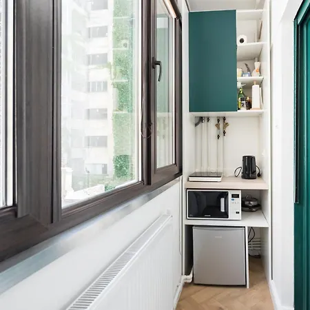 Heart Of Calea Victoriei - Elegant Urban Apartment Bukarest