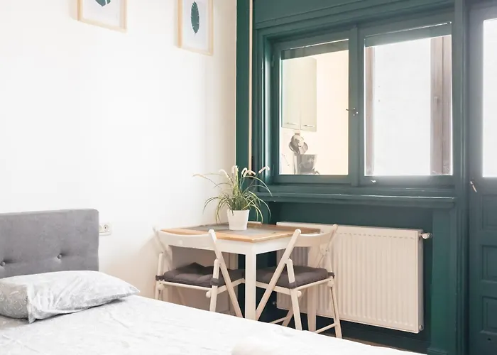 Elegant Urban Studio - Heart Of Calea Victoriei Apartamento