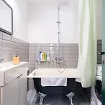 Downtown Greenery - Cozy Comfy Central * Бухарест