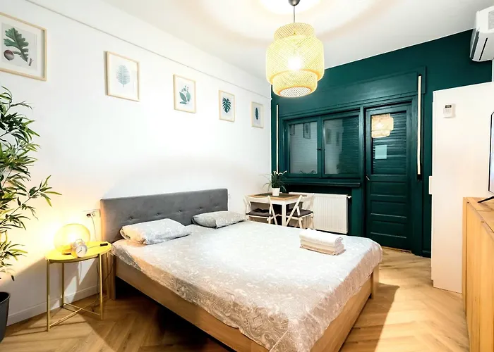 Apartament Heart of Calea Victoriei - Elegant Urban Studio Bucureşti